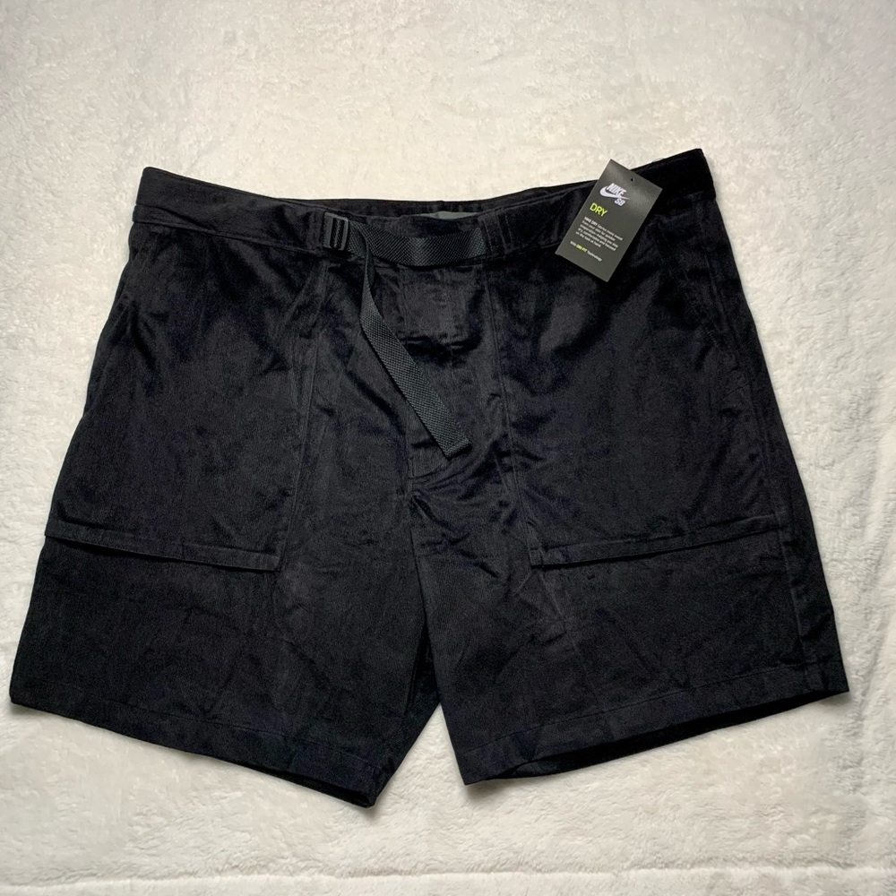 Nike SB Shorts Dri-Fit Black Corduroy Shorts
